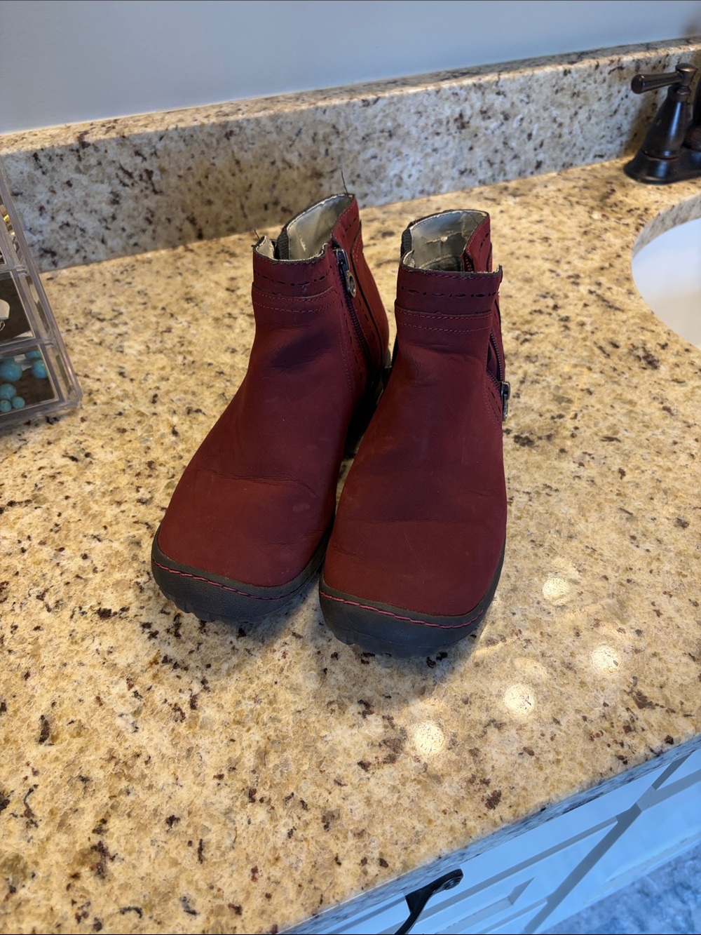JBU Women's Burgundy Ankle Boots
